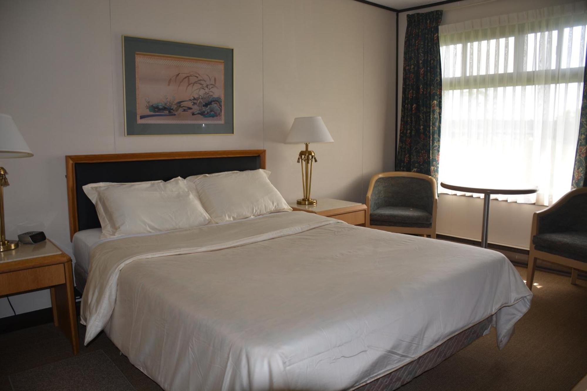 Kc'S Country Inn Vars Экстерьер фото