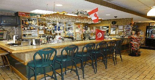 Kc'S Country Inn Vars Экстерьер фото